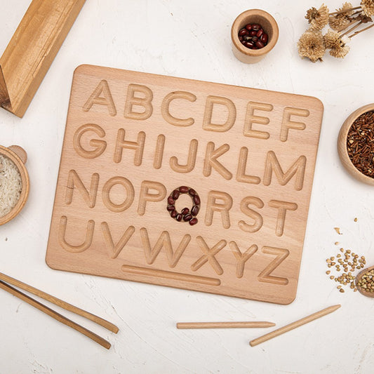 Alphabet-Schreibtafel aus Buchenholz